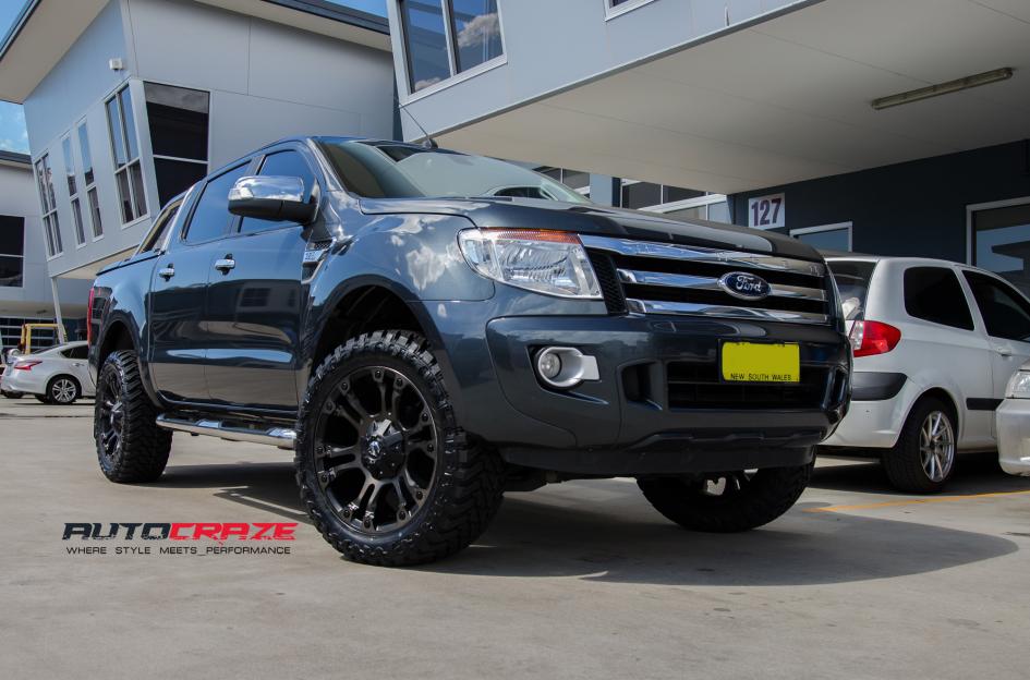 FORD-RANGER-VAPOR-BLACK-MACHINED-WITH-DARK-TINT-4